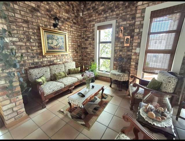 3 BEDROOM HOUSE FOR SALE IN SHELLEY POINT